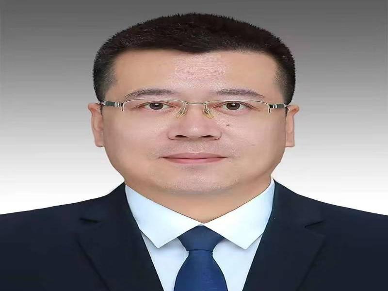 周英偉