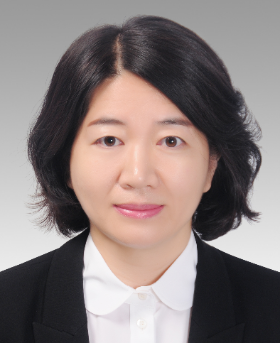 馮 姝