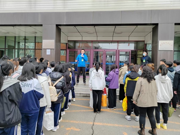 西豐縣教育局開展2025年“政務(wù)公開主題日”暨初中體育與健康...